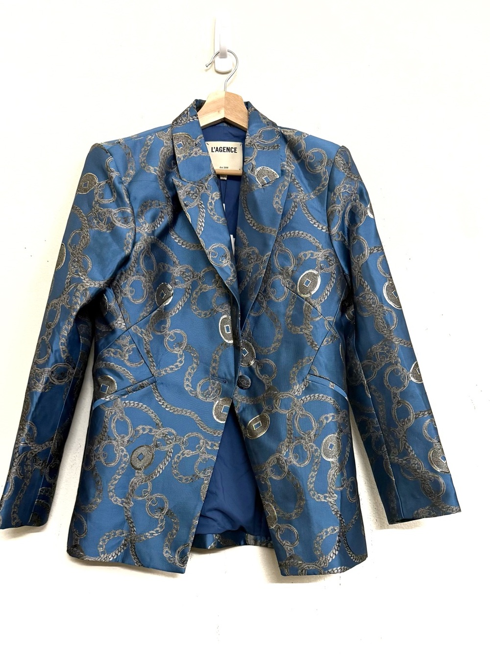 NWT L'AGENCE  Sheila Longline Jacquard Blue Silver Good Luck Chain Blazer Sz 8 - Picture 8 of 16